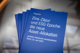 00003_Awards23_Jako_Atmo