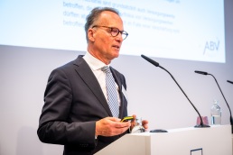 00008_Awards23_Jako_Vortrag_Ulrich_Krueger_1215_1300