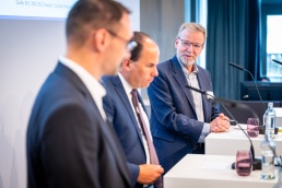 00024_Awards23_Jako_Panel_ESG_Reportings_1130_1215