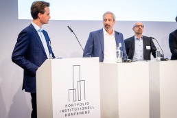 00024_Awards23_Jako_Session1_1400_1445