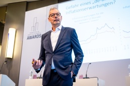 00040_Awards23_Jako_Keynote_Peter_Bofinger_0915_1000